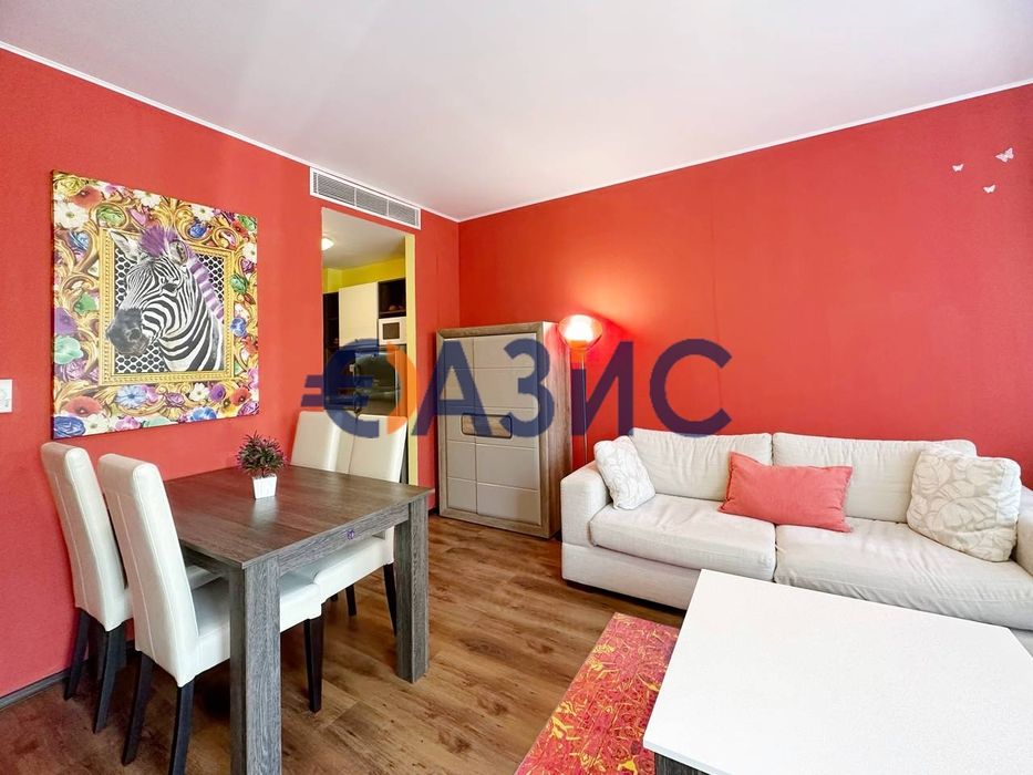 Продава се Тристаен апартамент в к.к. Слънчев бряг - 128 кв.м за 598 €/кв.м - Снимка #2