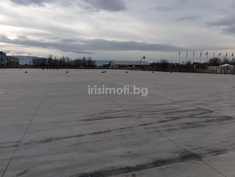 Дава се под наем Гараж / Паркомясто в София, Люлин 1 - 80 кв.м за 70 € - Снимка #1