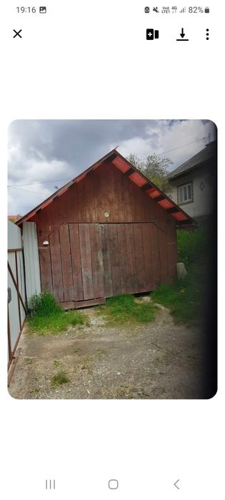 Vand casa cu teren
