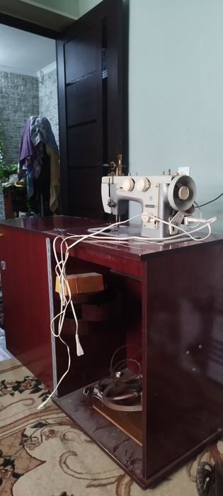 Продаю швейную машинку Подольск