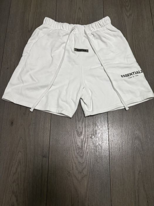Essentials бели къси панталони