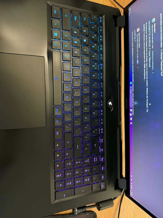 Лаптоп Gaming Gigabyte Aorus 7 9MF