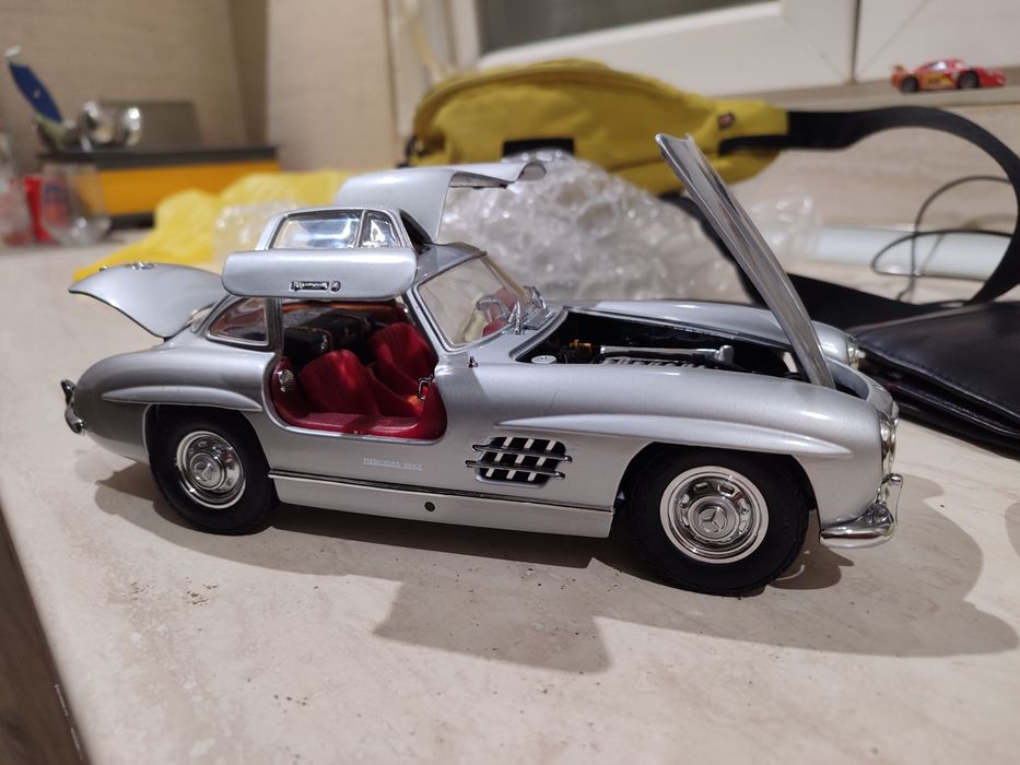 Mercedes 300sl 1:18 Kyosho