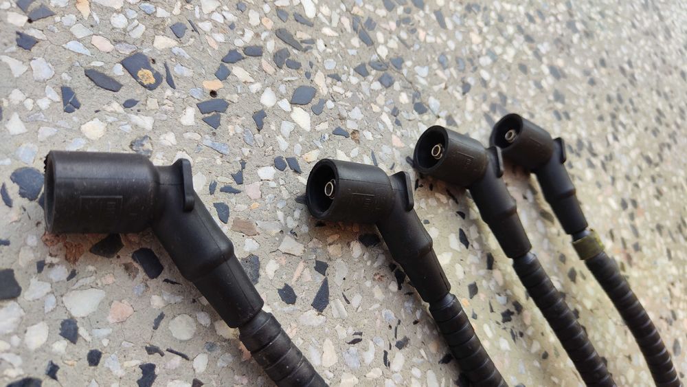 Кабели за свещи за БМВ Е36 и Z3