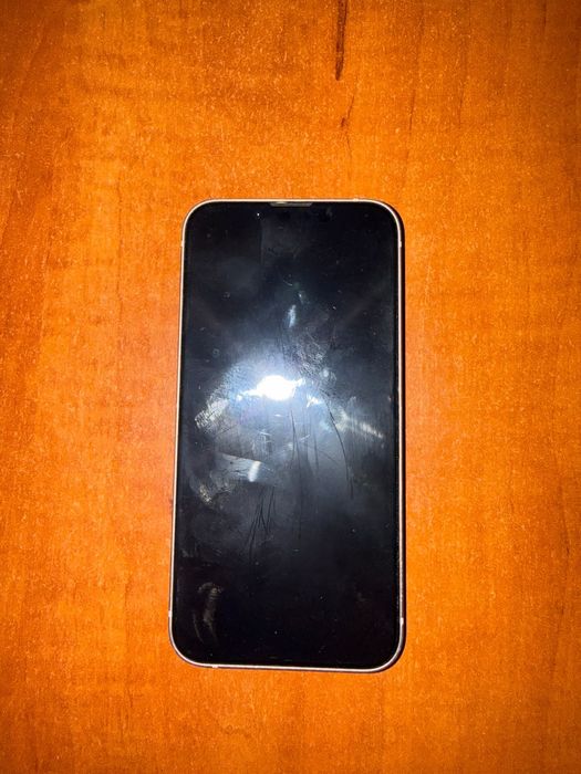 Iphone.    13 mini