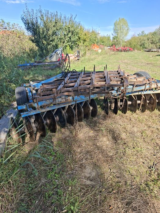 Vand disc romanesc cu 9 talere pe baterie