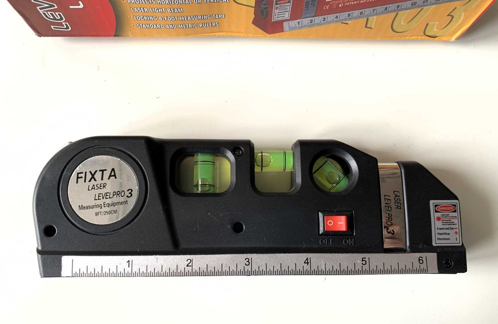 Boloboc cu nivela laser si ruleta nou