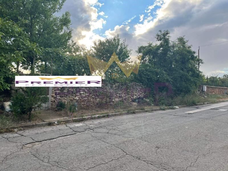 Парцел в Добрич, област-гр.Балчик площ 550 цена 37000