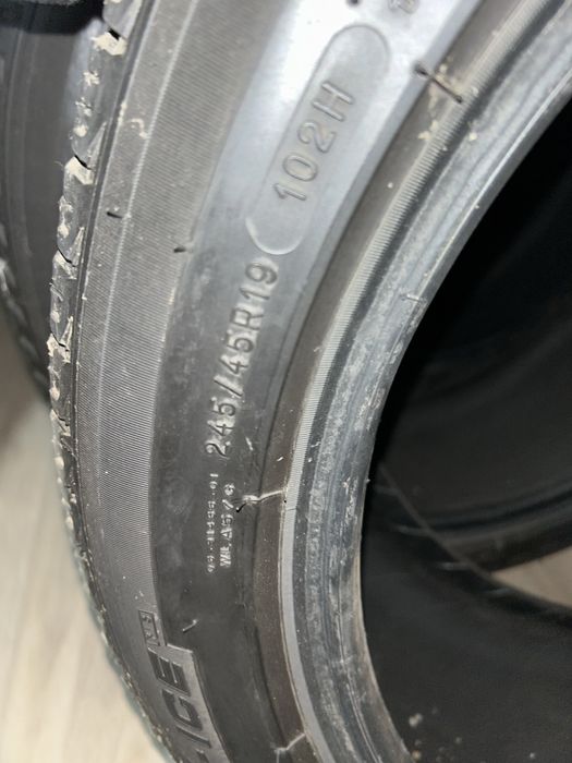 MICHELIN 245/45 19R