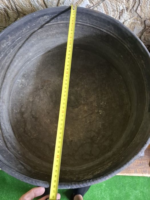 Огромен бакърен котел