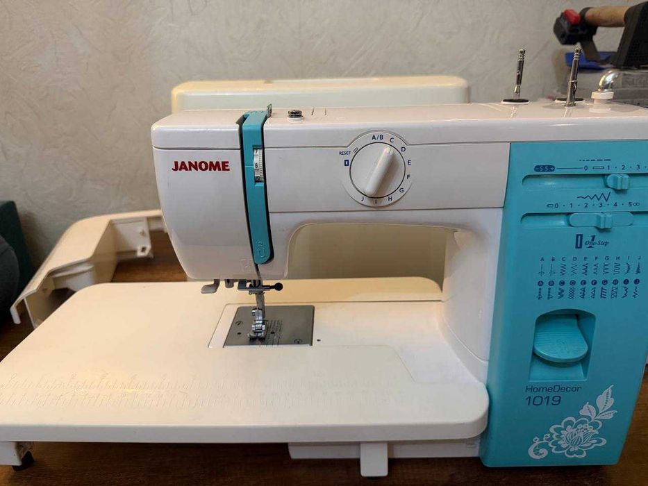 Швейная машинка janome 85.000