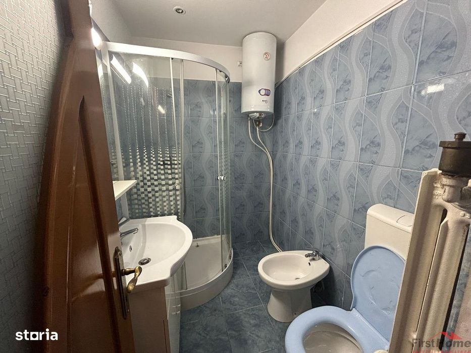 Apartament cu 2 camere de vanzare, zona centrala (Capela)