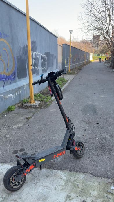 Trotineta Kukirin G2 2025