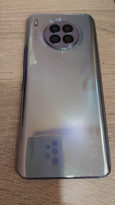 Продавам телефон Huawei nova 8i 128GB 6GB RAM