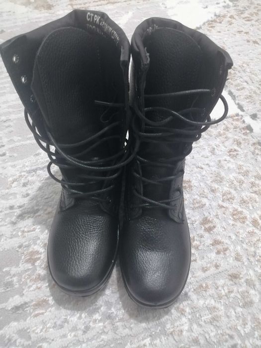 Срочно продам новые берцы