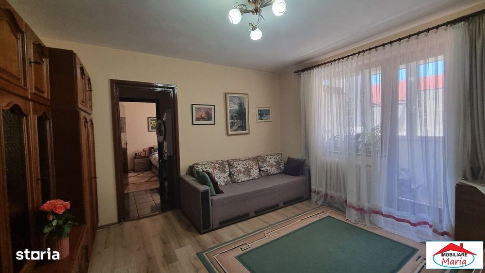 Apartament 2 camere zona centrala 75500 Euro etaj 3 ocupabil