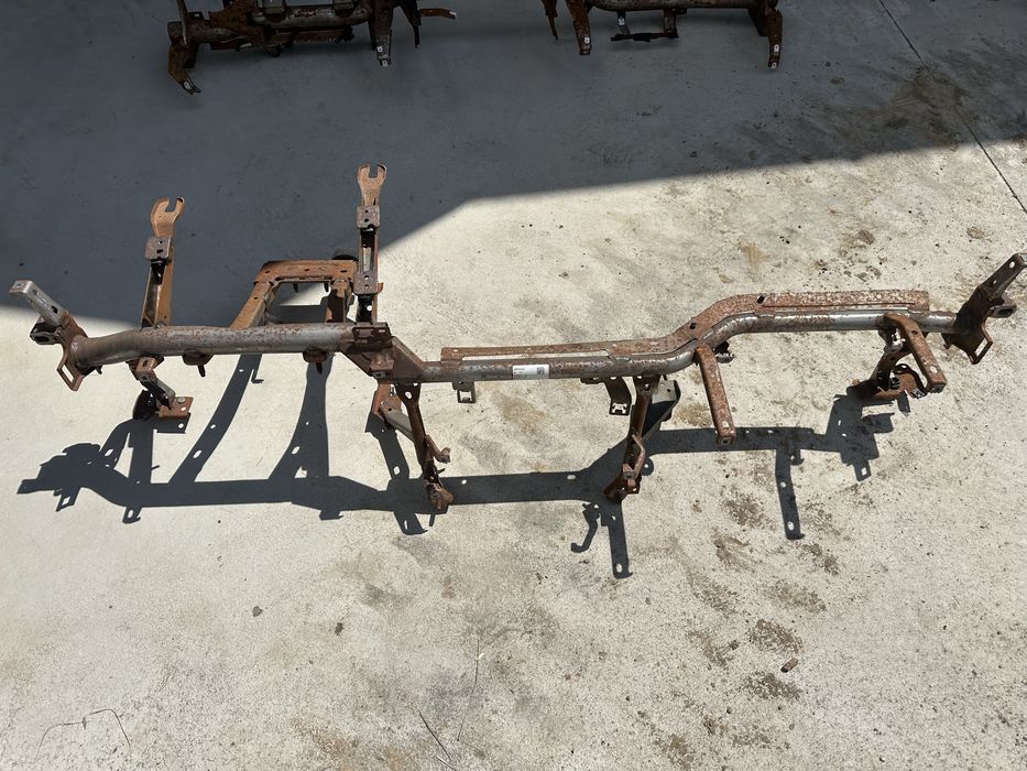 Traversa de sub bord / calandru bord LHD - volan stanga BMW F01 F02 F06 F07 F10 F11 F12 F13 F14 F15 G20 G21 G30 G31 G11 G12 seria 3 4 5 6 7 F si G