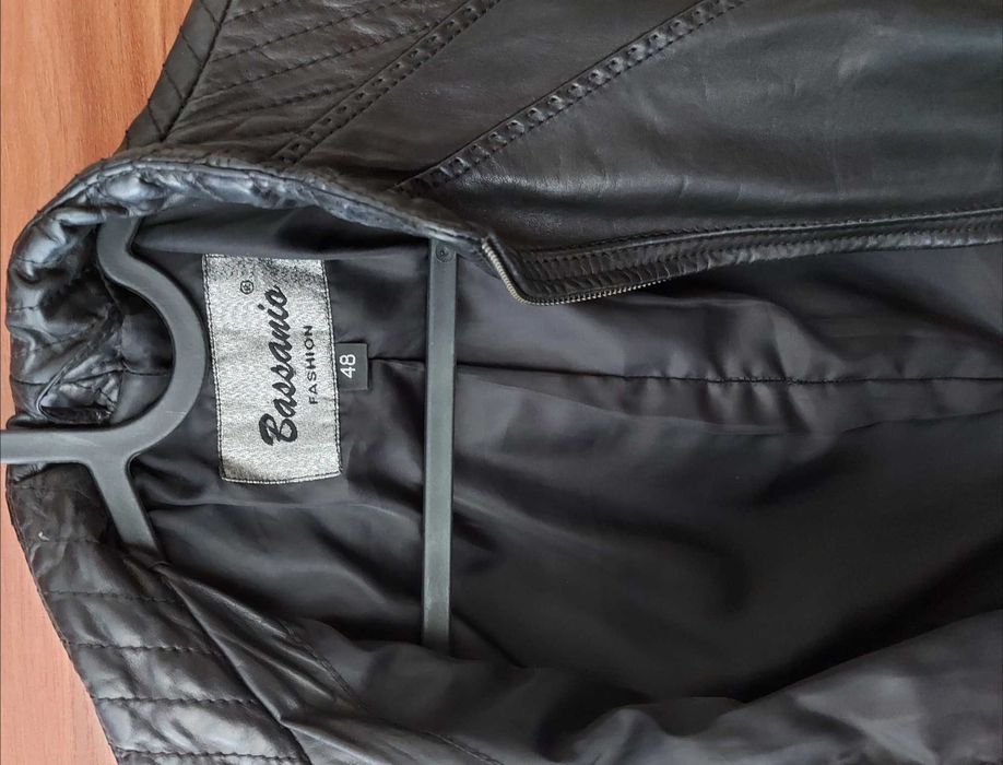 Кожанная куртка женская