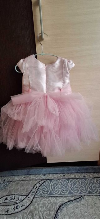 Продам платье для малышки
