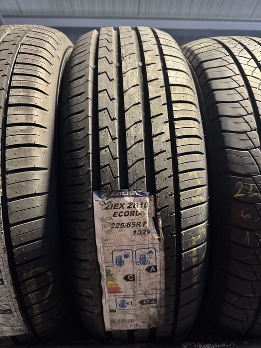 Anvelope Noi 225/65/17 Falken