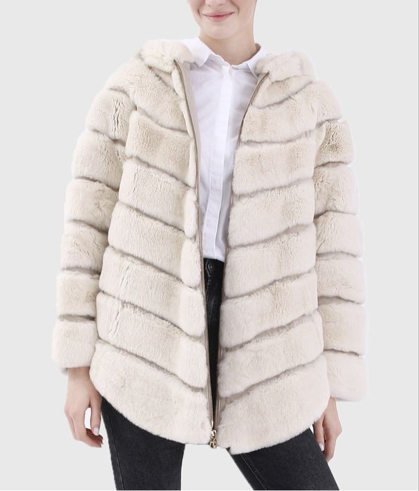 Стильная шубка автоледи  из натурального меха шиншиллы