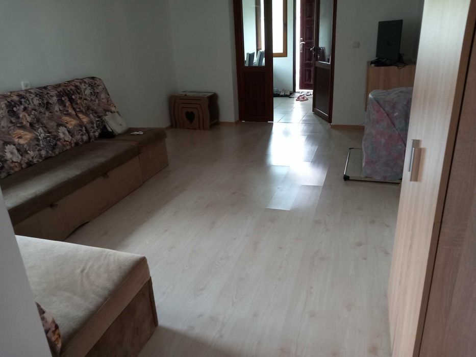 Заменям етаж от къща в гр. Велинград за малък апартамент в гр. Пловдив