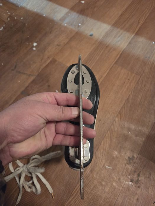 Продам детские коньки