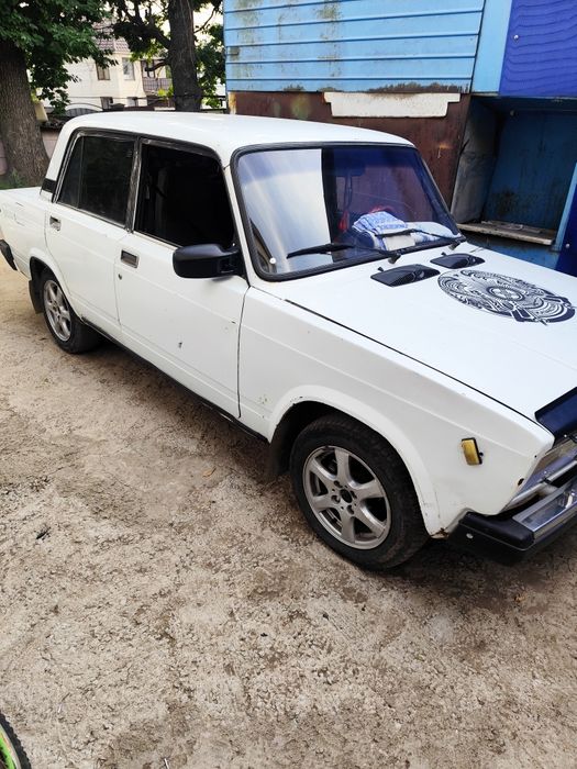 Продам авто ваз 2107