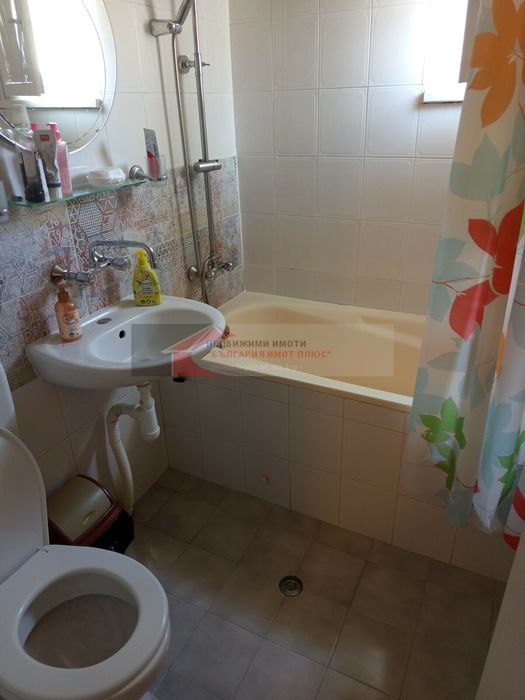 Дава се под наем Едностаен апартамент в София, Център - 12 кв.м за 153 € - Снимка #8