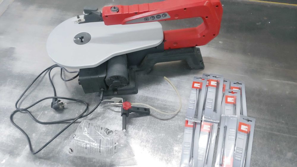 Fierastrau de traforaj Einhell TC-SS 405 120W nou si 50 panze sigilate
