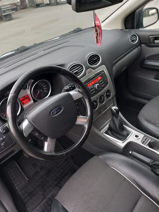 Ford focus 2 facelift An 2011 1.6 diesel consum mic taxe valabile se oferă fiscal