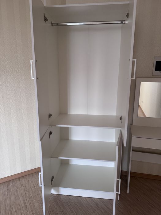 Продам     шкаф
