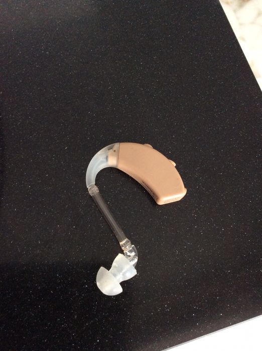 Слуховой аппарат Aurica Tr220p