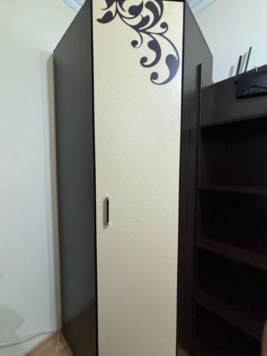 Продам шкаф