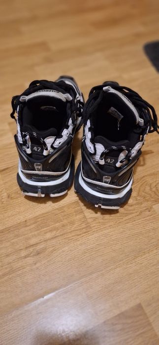 Balenciaga runner