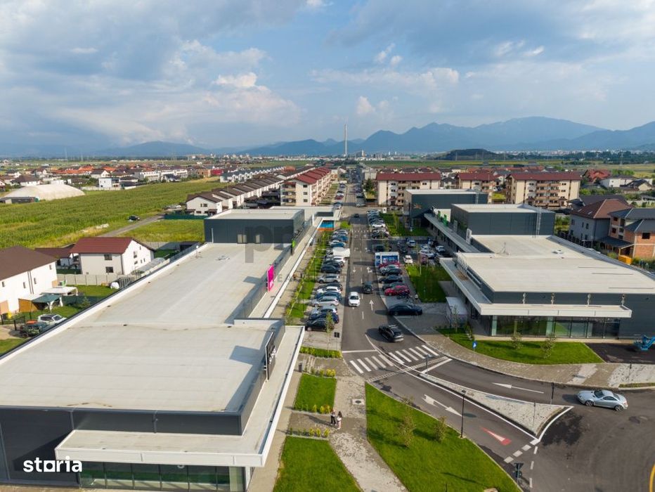 Imob Nelocuit - Intrare, Langă Mall