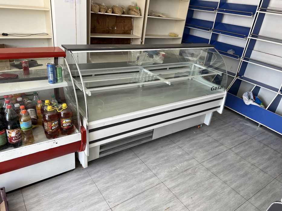 Витрина холодильник