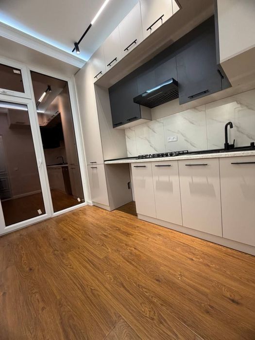 N7288 Yunusobod tumani 19-kvartal J/K Xon Saroy Okean 2/7/16