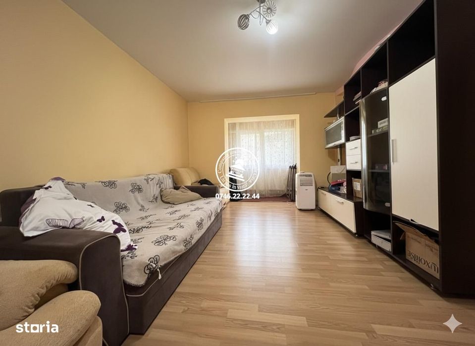 Apartament 2 camere de vanzare – zona linistita, etaj intermediar, com