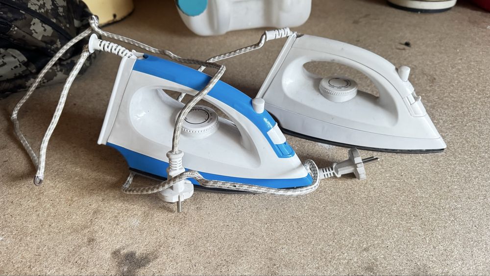 Продам утюги 5000 за двоих