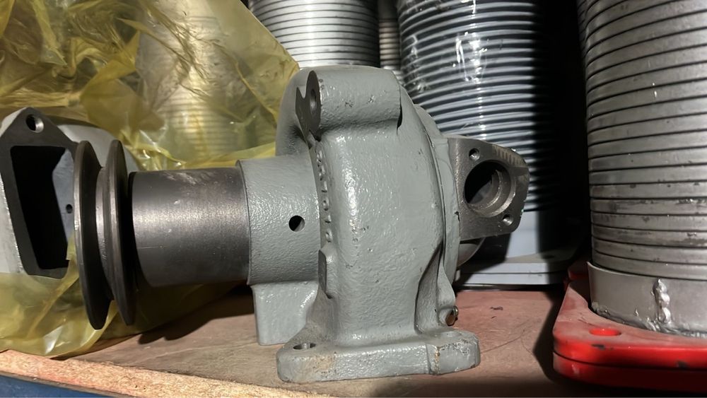 Насос водяной(Помпа) УРАЛ, МАЗ, КрАЗ с дв. ЯМЗ-7511