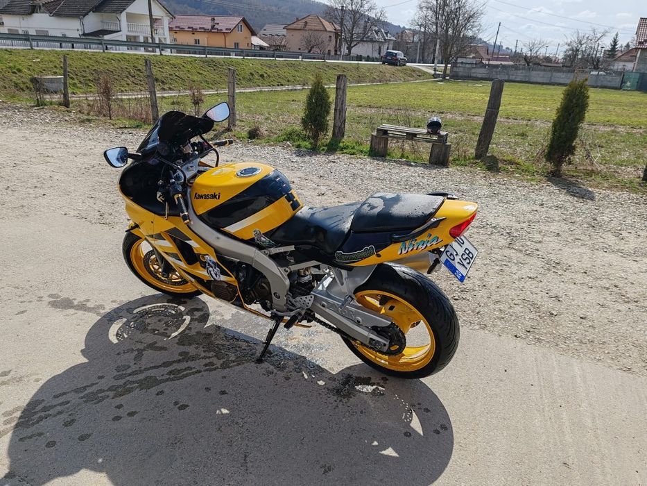 Motocicleta kawasaki Ninja 600cc