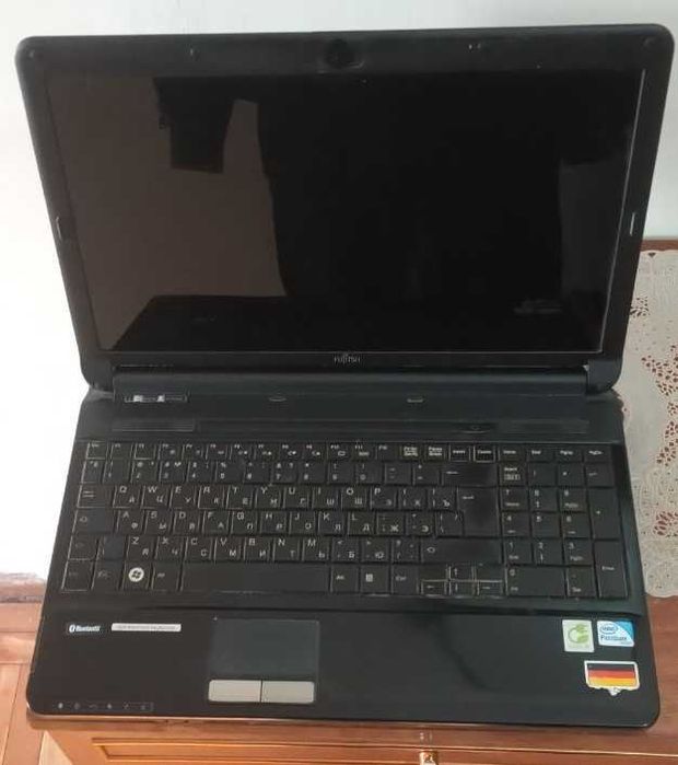 Fujitsu LIFEBOOK A Series AH530