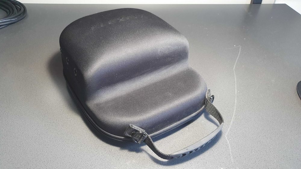 Husa Sepci Flexfit Cap Carrier