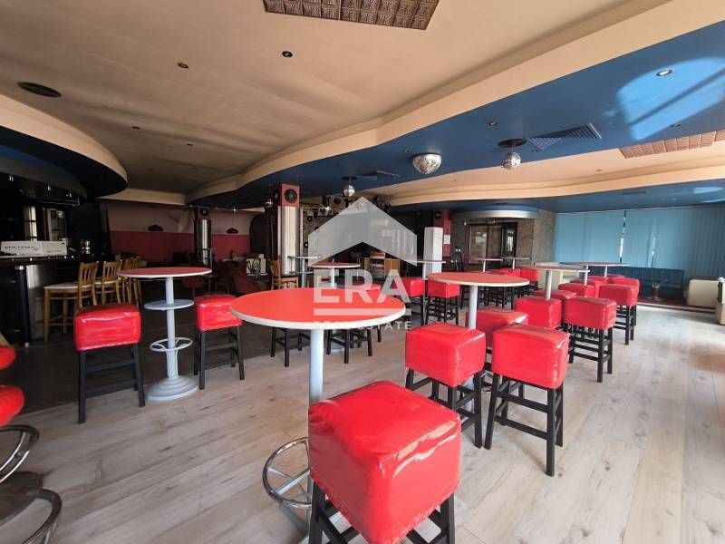 Търговско помещение в кв. Орфей-Веспрем