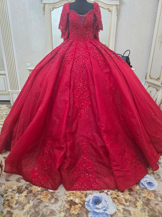 Королевское шикарное платье