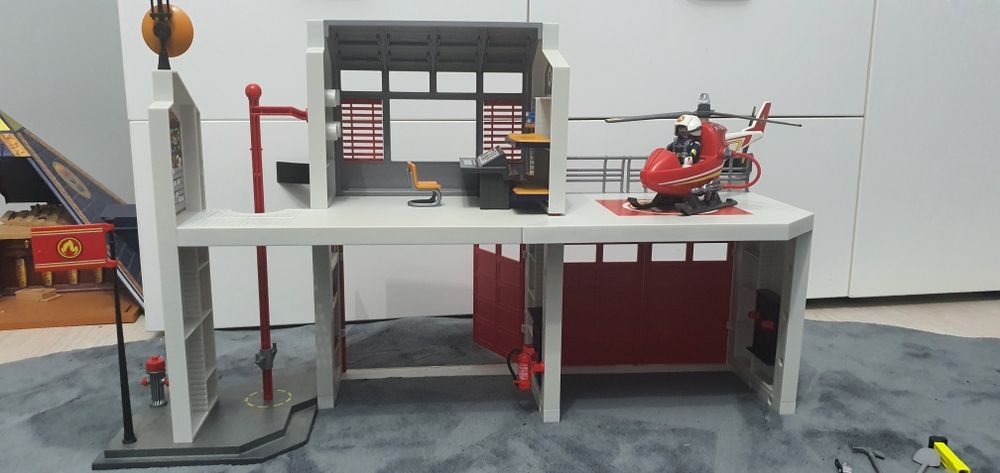 Statie de pompieri cu elicopter, 9462 Playmobil, City Action