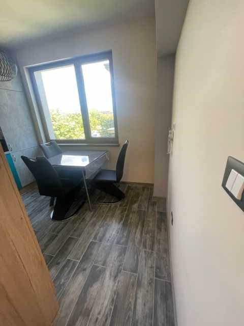 Дава се под наем Тристаен апартамент в Варна, Общината - 70 кв.м за 867 € - Снимка #4