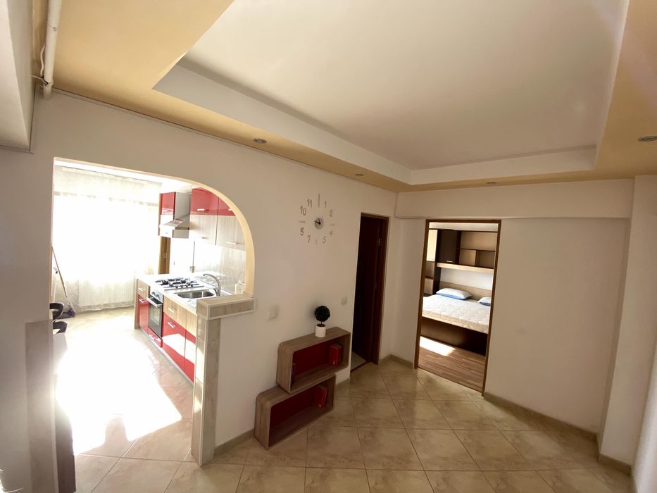 Apartment 2 camere,ultracentral , de închiriat, centrala termica, aer condiționat, mașină de spălat