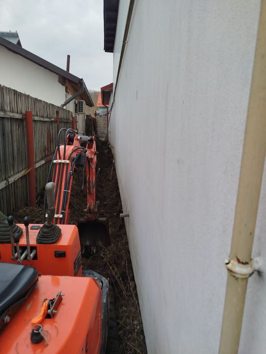 Inchiriez mini excavator ,mini incarcator ,placa vibranta etc